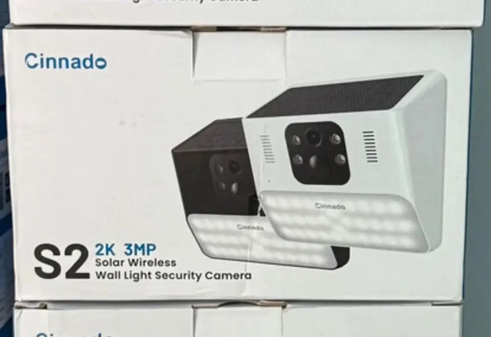 One Cinnado S2 2K 3MP Solar Wireless Wall Light Security Camera
